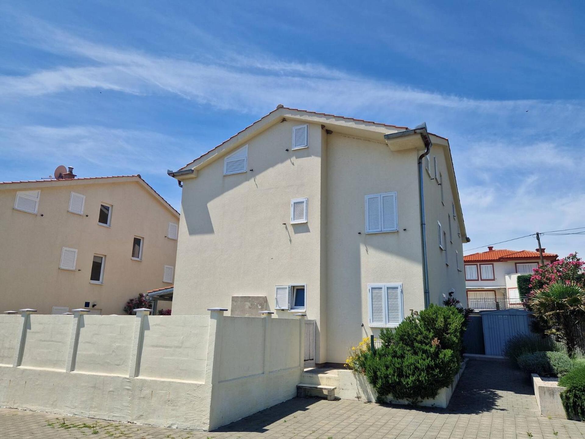 Apartment Pavlakovic Башка Екстер'єр фото